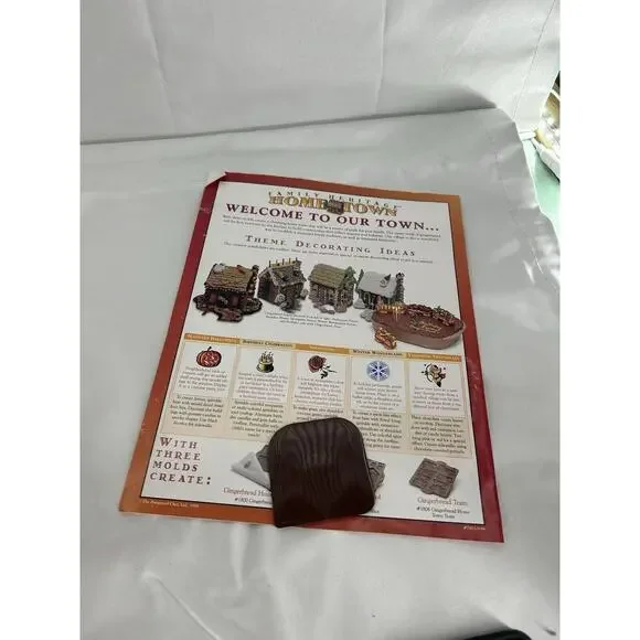 PAMPERED CHEF GINGERBREAD HOME TOWN TRAIN MOLD STONEWARE NIB